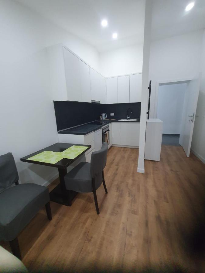 Mb Apartman Чаплина Экстерьер фото